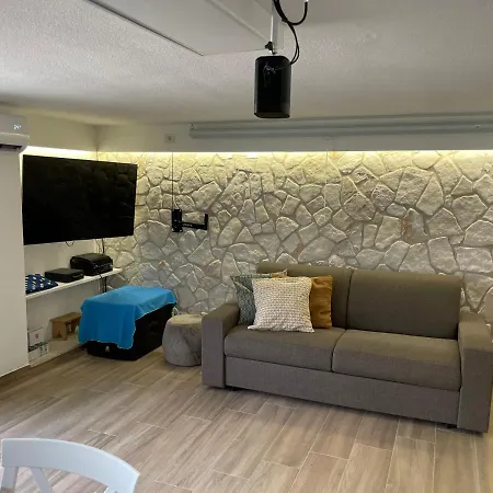 Ferienhaus Monolocale Diamante