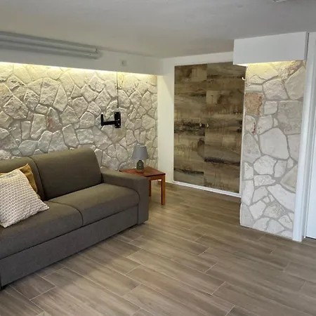 Ferienhaus Monolocale Diamante